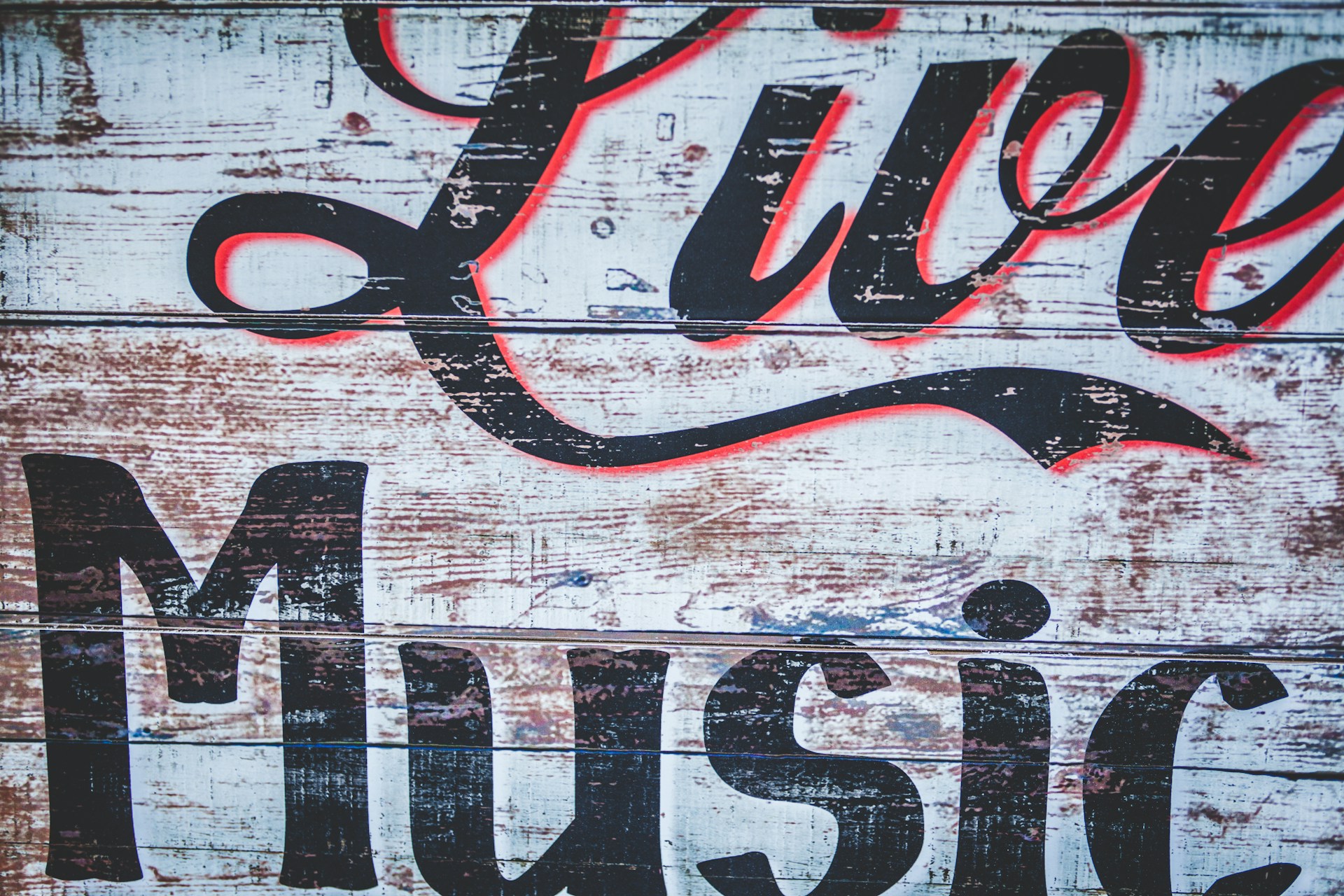 25 Best Retro Bold Fonts for a Classic Yet Modern Look